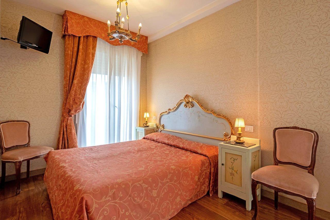 فندق ريجل البندقية-ليدو المظهر الخارجي الصورة